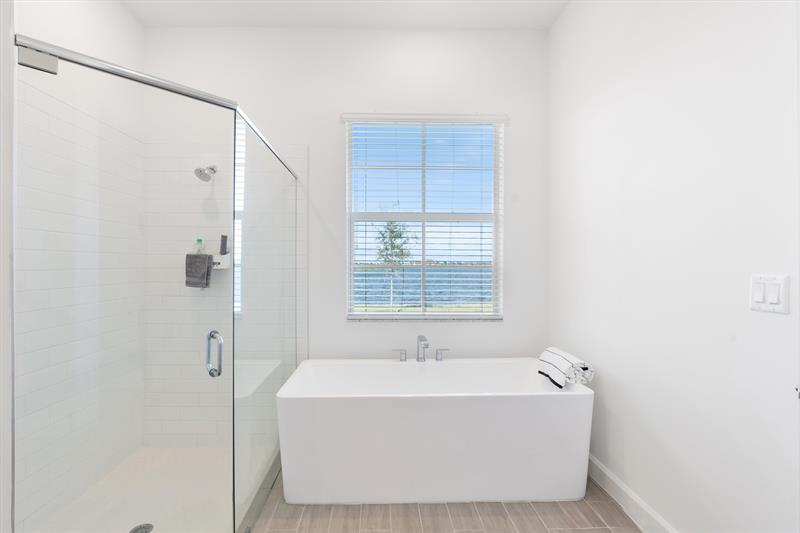 Image 17 of 60 For 769 Hookline Circle