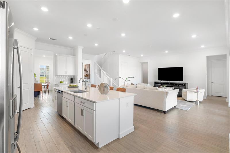 Image 8 of 60 For 769 Hookline Circle