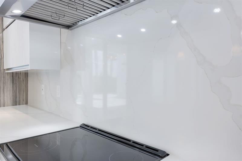 Image 17 of 37 For 2106 4th St  