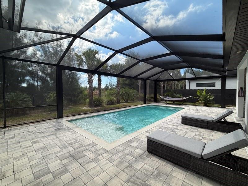 Image 7 of 37 For 2106 4th St  