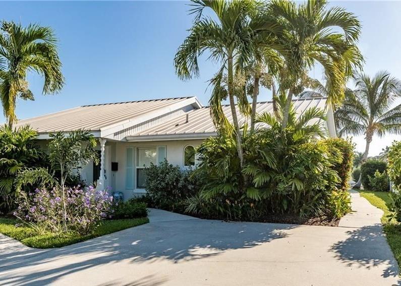Details for 1914 Robalo Dr, Vero Beach, FL 32960