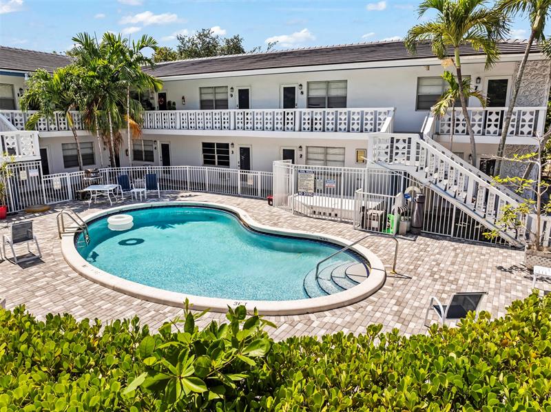 Image 11 of 14 For 640 7th Ave  10