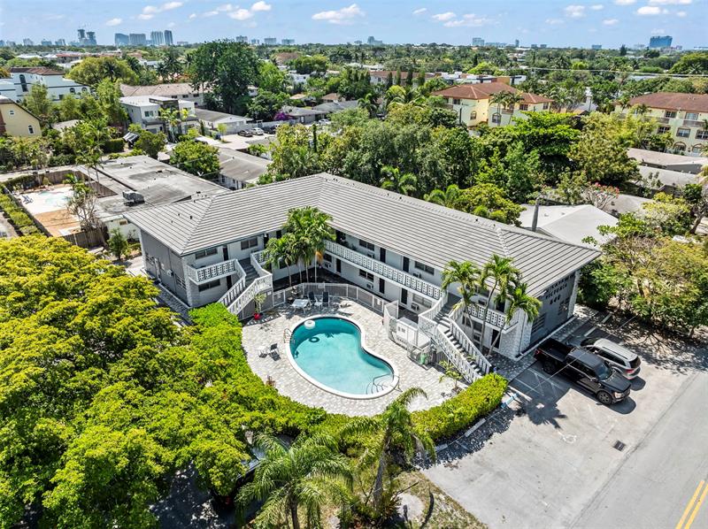 Image 14 of 14 For 640 7th Ave  10