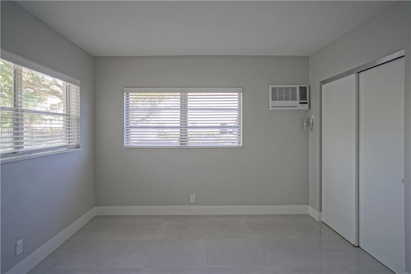 Image 8 of 14 For 640 7th Ave  10