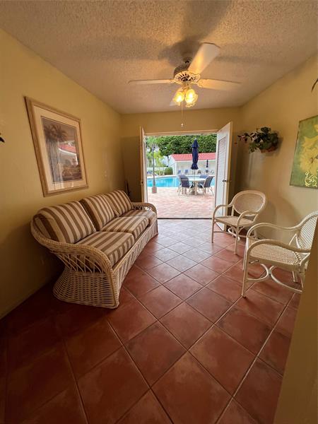 Image 36 of 41 For 7567 Imperial Dr  201