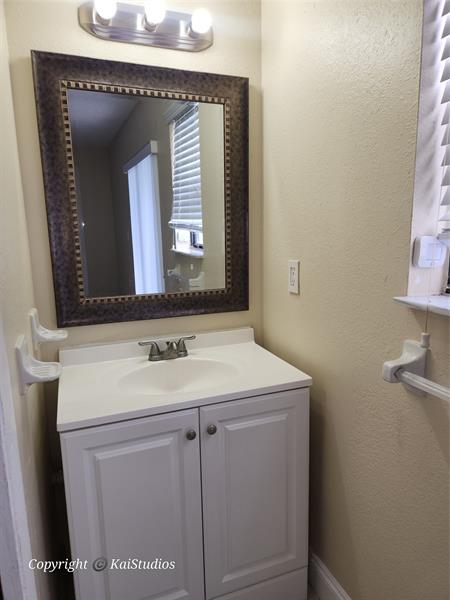 Image 20 of 34 For 10293 33rd St