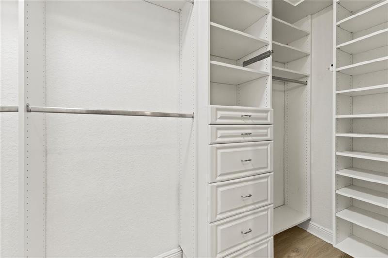 Image 18 of 43 For 6201 58th Ct