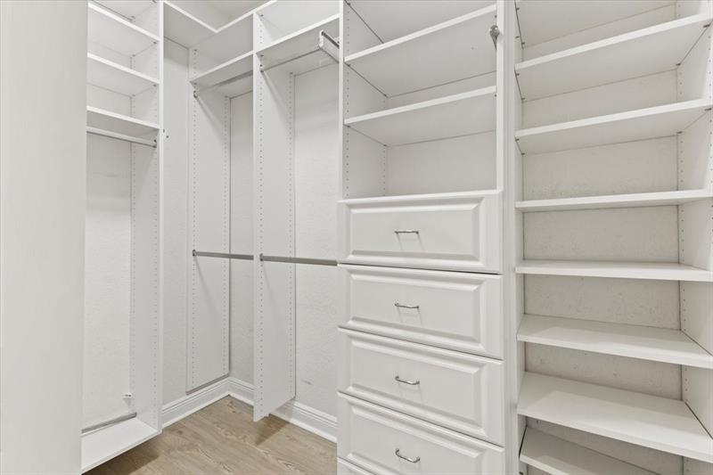 Image 19 of 43 For 6201 58th Ct