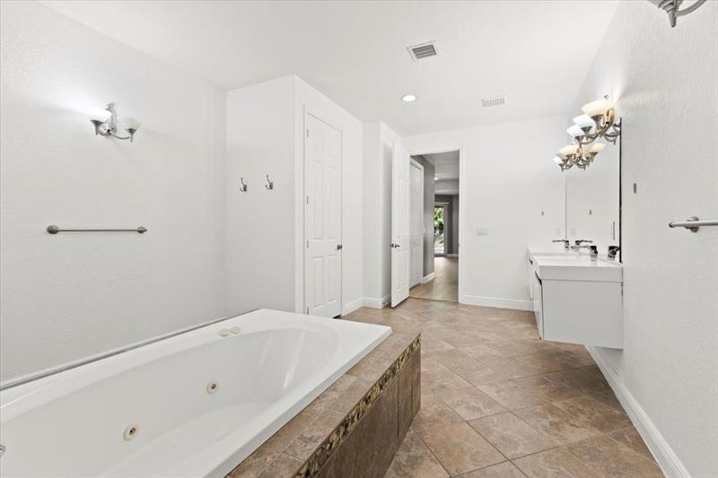 Image 22 of 43 For 6201 58th Ct