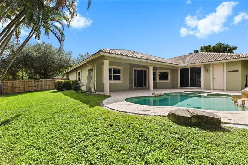 Image 36 of 43 For 6201 58th Ct