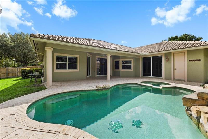 Image 38 of 43 For 6201 58th Ct