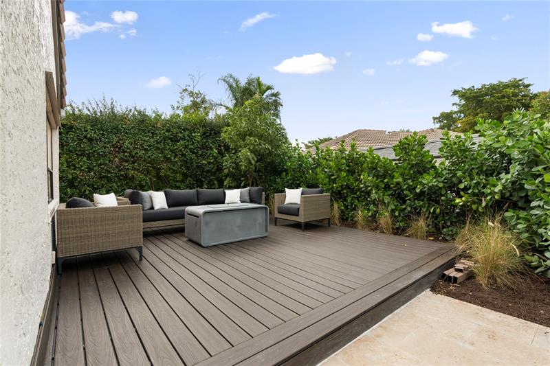 Image 18 of 26 For 10877 6th St