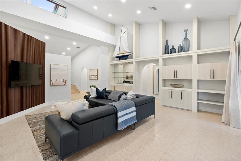 Image 8 of 26 For 10877 6th St