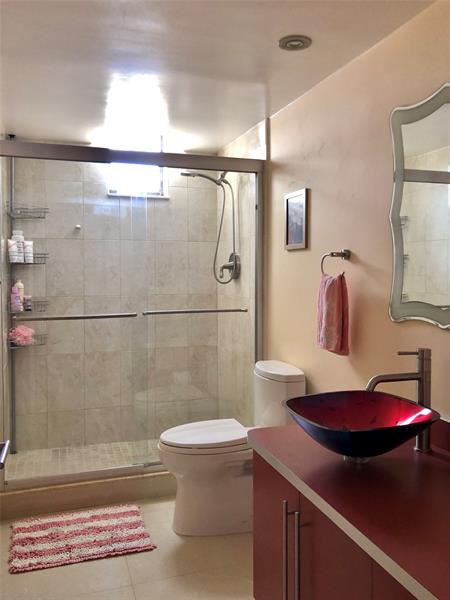 Image 12 of 13 For 2500 Parkview Dr  1501