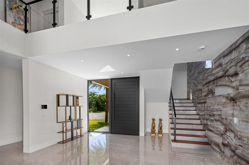 Image 11 of 91 For 1555 14th Ct