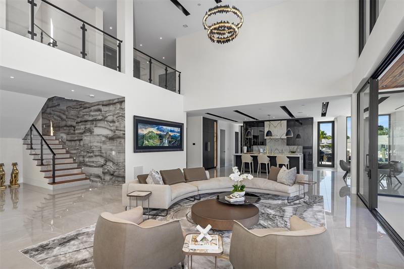 Image 12 of 91 For 1555 14th Ct