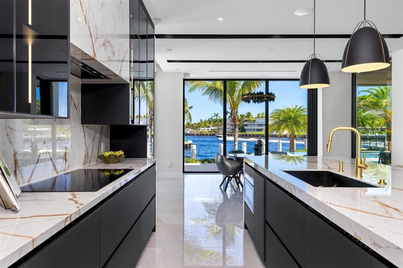 Image 17 of 91 For 1555 14th Ct