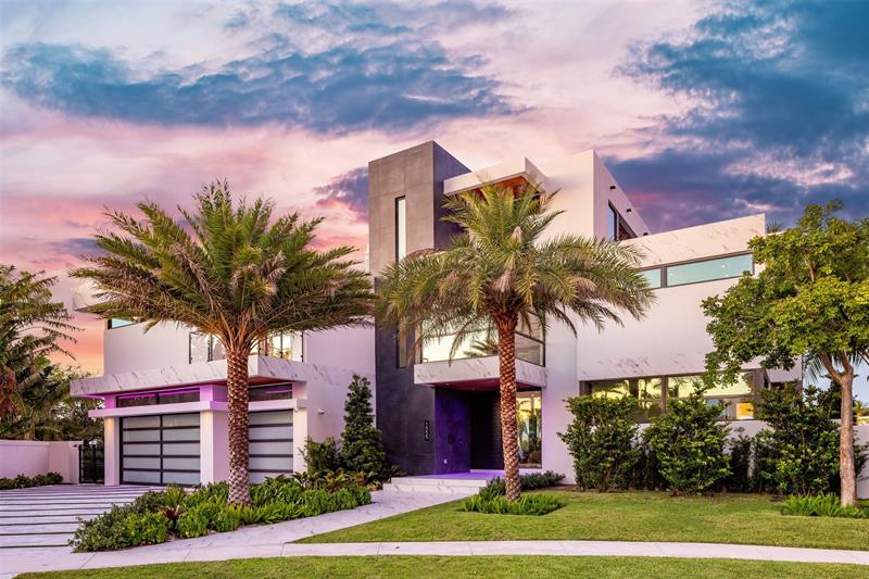 Image 2 of 91 For 1555 14th Ct