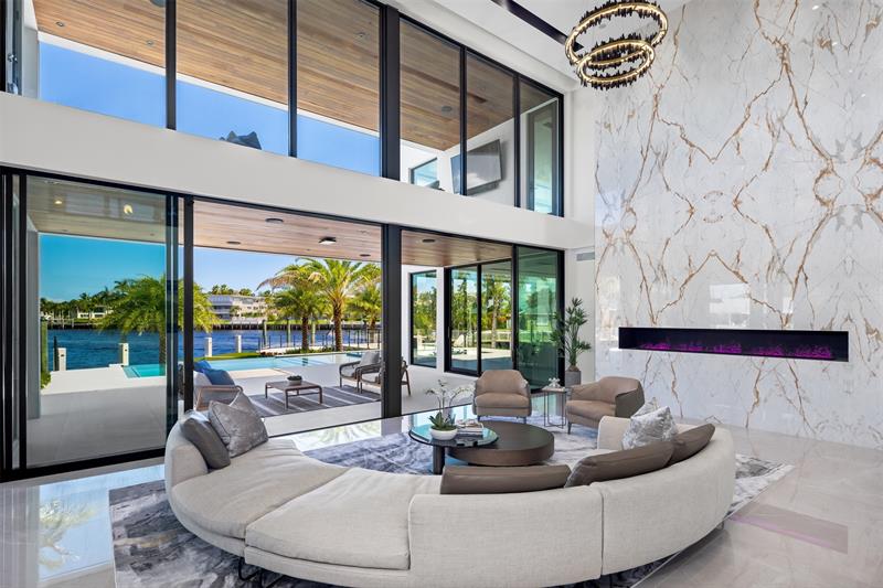 Image 25 of 91 For 1555 14th Ct