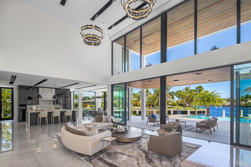 Image 27 of 91 For 1555 14th Ct