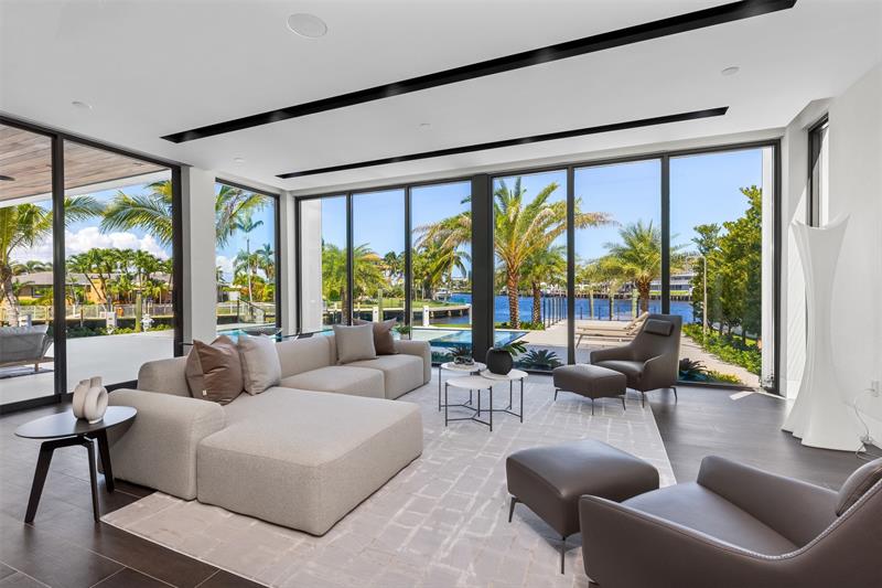 Image 35 of 91 For 1555 14th Ct