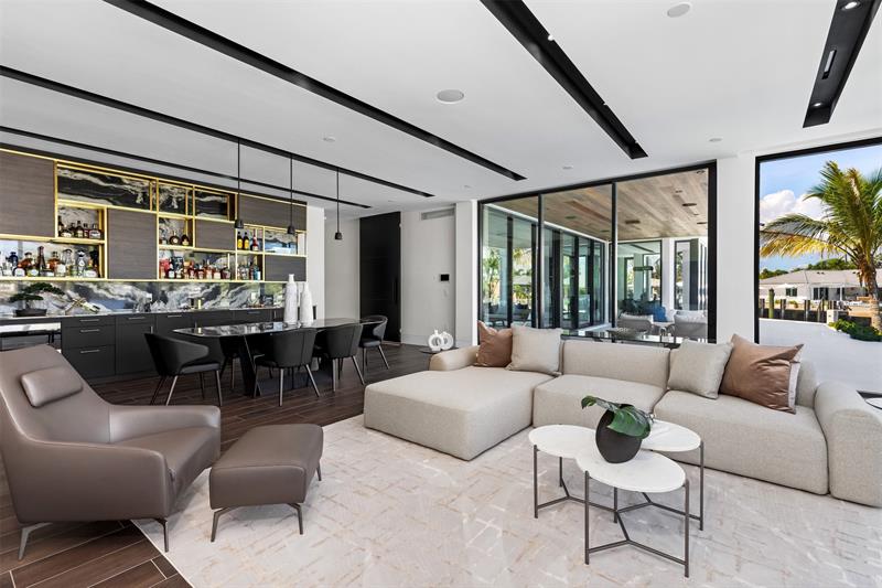 Image 37 of 91 For 1555 14th Ct