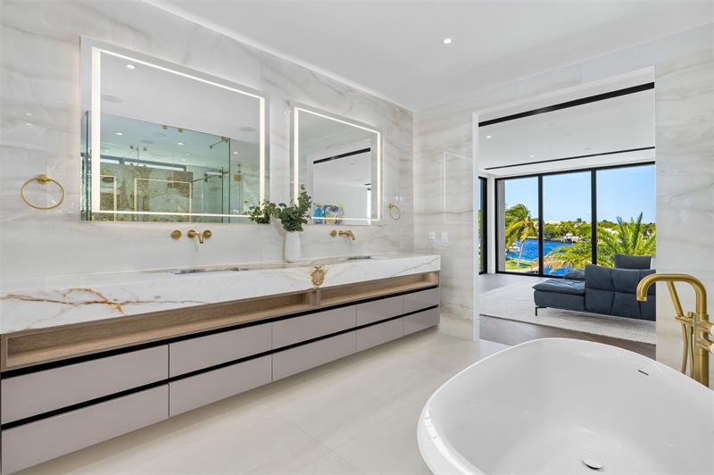 Image 51 of 91 For 1555 14th Ct