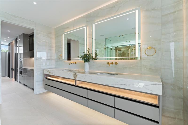 Image 54 of 91 For 1555 14th Ct