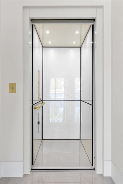 Image 61 of 91 For 1555 14th Ct