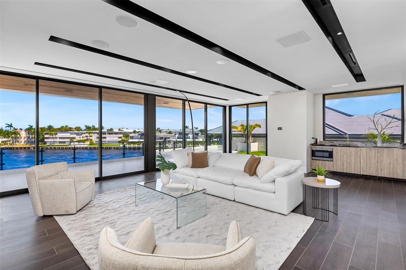 Image 63 of 91 For 1555 14th Ct