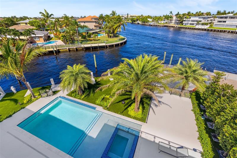 Image 68 of 91 For 1555 14th Ct