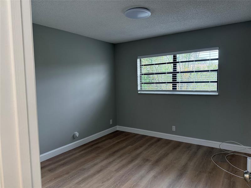 Image 13 of 20 For 6111 Rainbow Circle