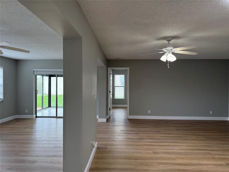 Image 16 of 20 For 6111 Rainbow Circle