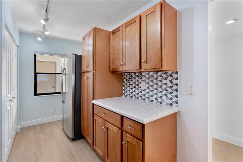 Image 13 of 46 For 2900 22nd Cir 221e