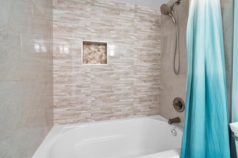 Image 23 of 46 For 2900 22nd Cir 221e