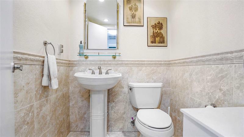 Image 16 of 40 For 4250 Galt Ocean Dr  7s