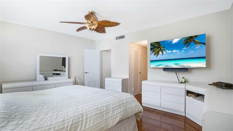 Image 20 of 40 For 4250 Galt Ocean Dr  7s