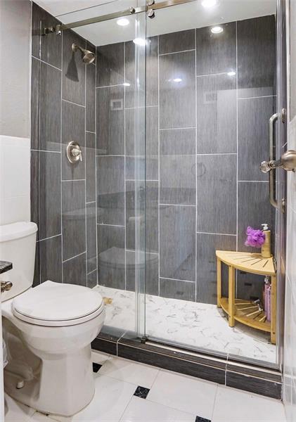 Image 23 of 40 For 4250 Galt Ocean Dr  7s