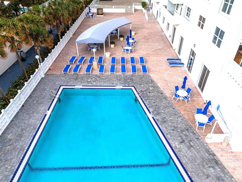 Image 25 of 40 For 4250 Galt Ocean Dr  7s