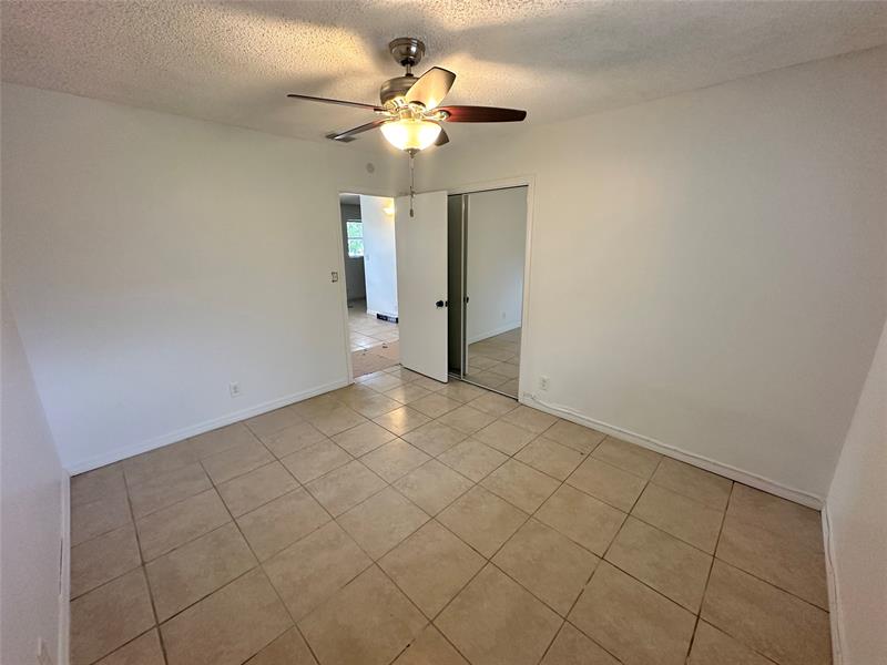 Image 17 of 38 For 305 16th St  B7