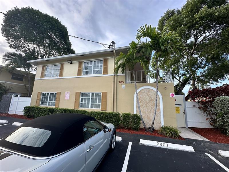 Image 28 of 38 For 305 16th St  B7