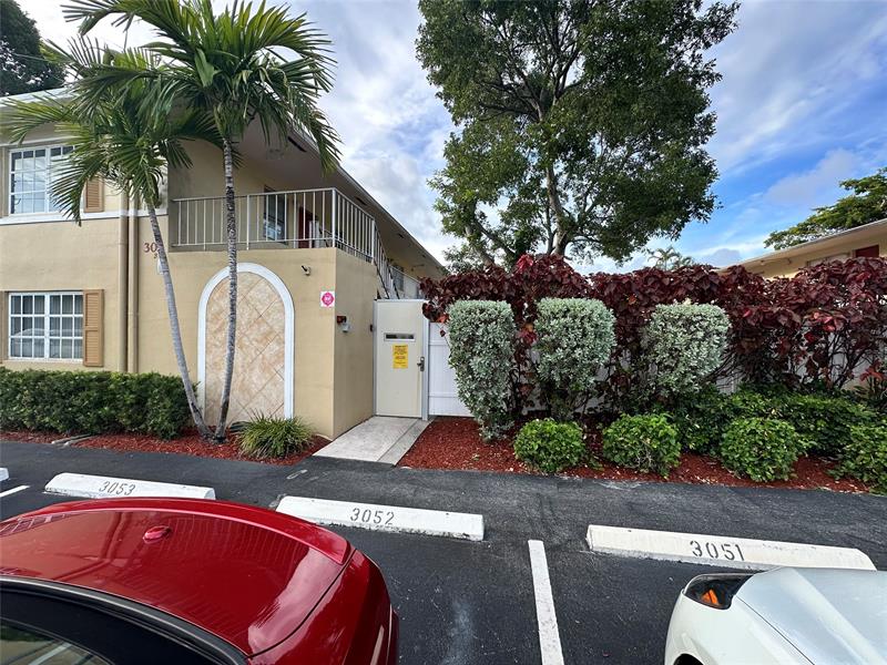 Image 30 of 38 For 305 16th St  B7