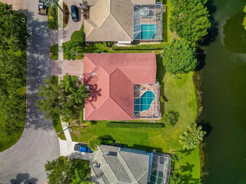 Image 44 of 49 For 3919 57th St