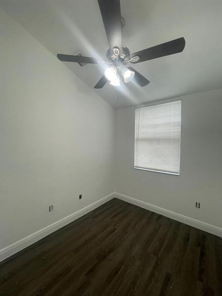 Image 21 of 28 For 6615 Winfield Blvd