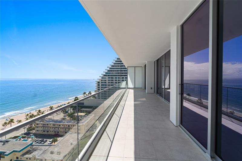 Image 10 of 46 For 153 Seabreeze Blvd  S-1501