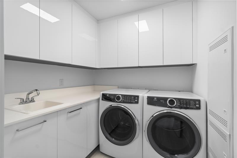 Image 20 of 46 For 153 Seabreeze Blvd  S-1501