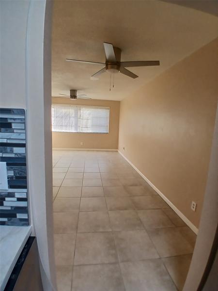 Image 10 of 14 For 4800 Hollywood Blvd  1d