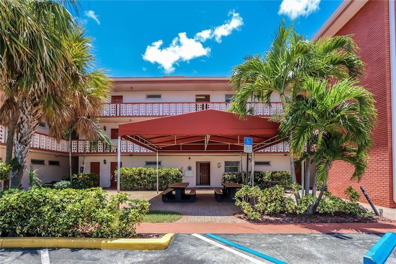 Image 4 of 14 For 4800 Hollywood Blvd  1d