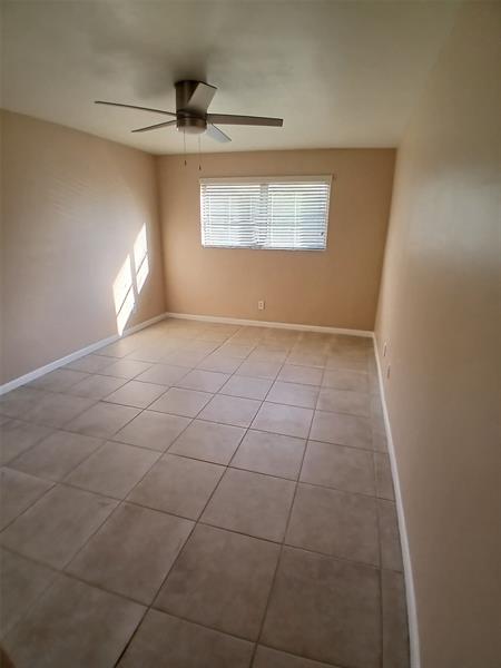 Image 9 of 14 For 4800 Hollywood Blvd  1d