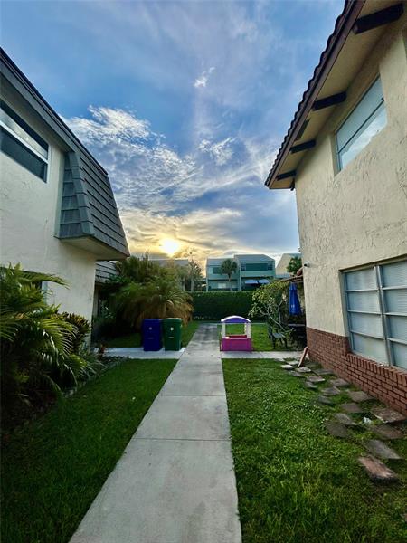 Image 24 of 26 For 2966 89th Ter  15-4